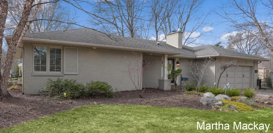 2020 Argentina Drive Se, Grand Rapids, MI 49506 - #3
