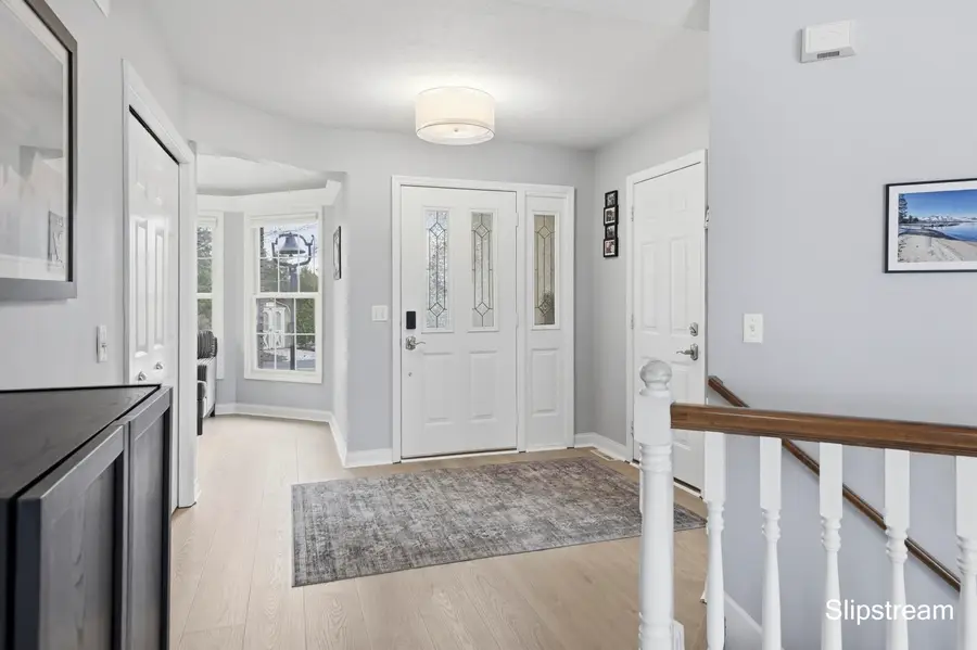 6807 Kenowa Avenue Sw, Grandville, MI 49418 - #2