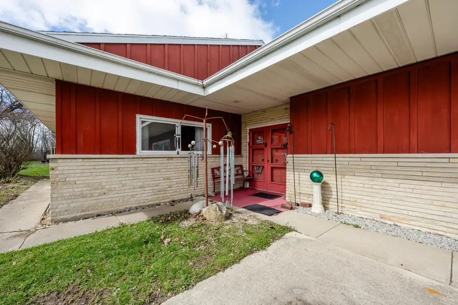 7081 W Us 12 Highway, Three Oaks, MI 49128 - #2