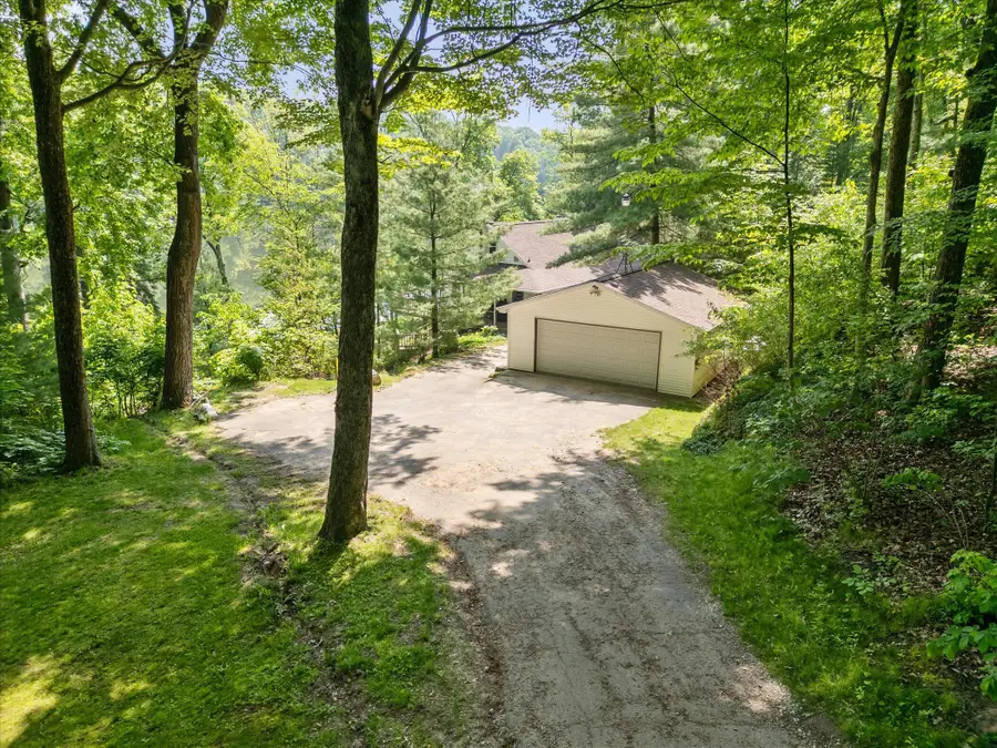 6860 Ashley Avenue Ne, Belding, MI 48809 - #2