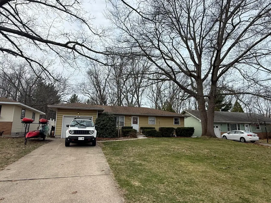 28 S Franklin Street, New Buffalo, MI 49117 - #3