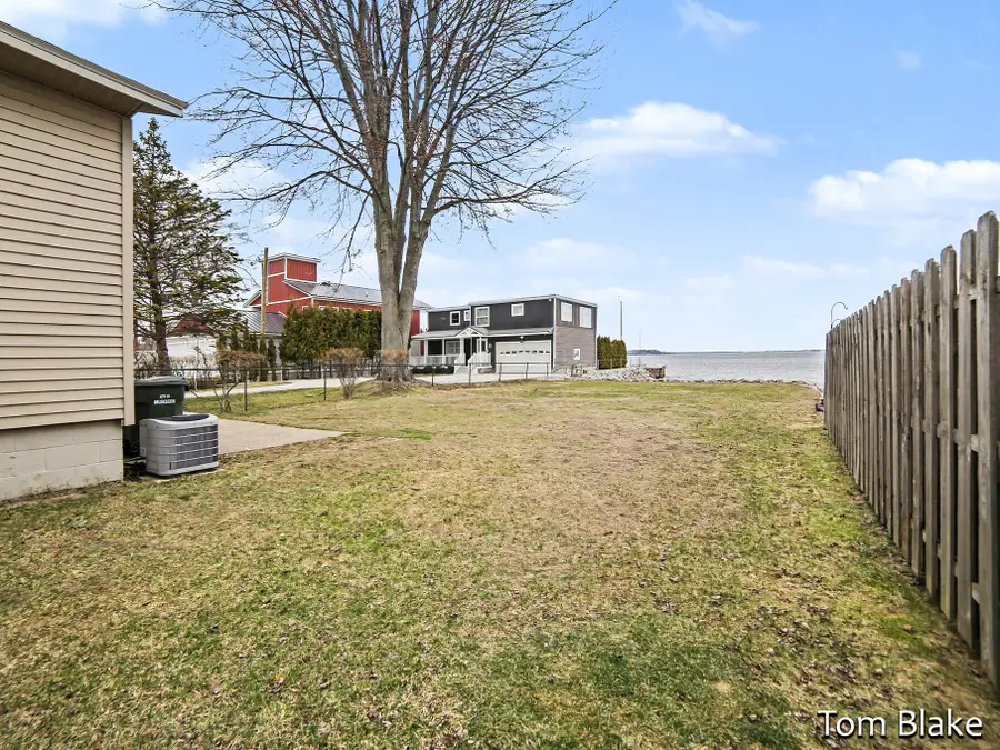 1834 Edgewater Street, Muskegon, MI 49441 - #3