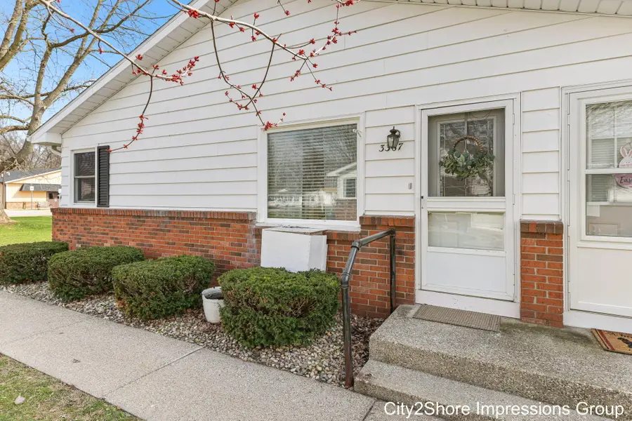 3367 Division Avenue Sw, Grandville, MI 49418 - #3