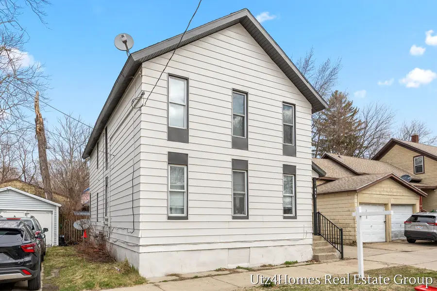 411 7th Street Nw, Grand Rapids, MI 49504 - #2