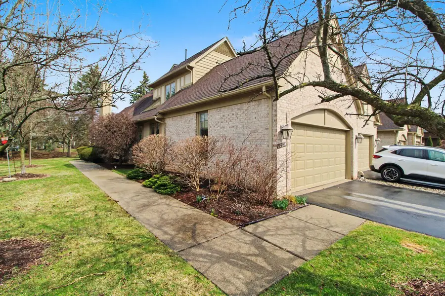 2731 Winter Garden Court, Ann Arbor, MI 48105 - #2