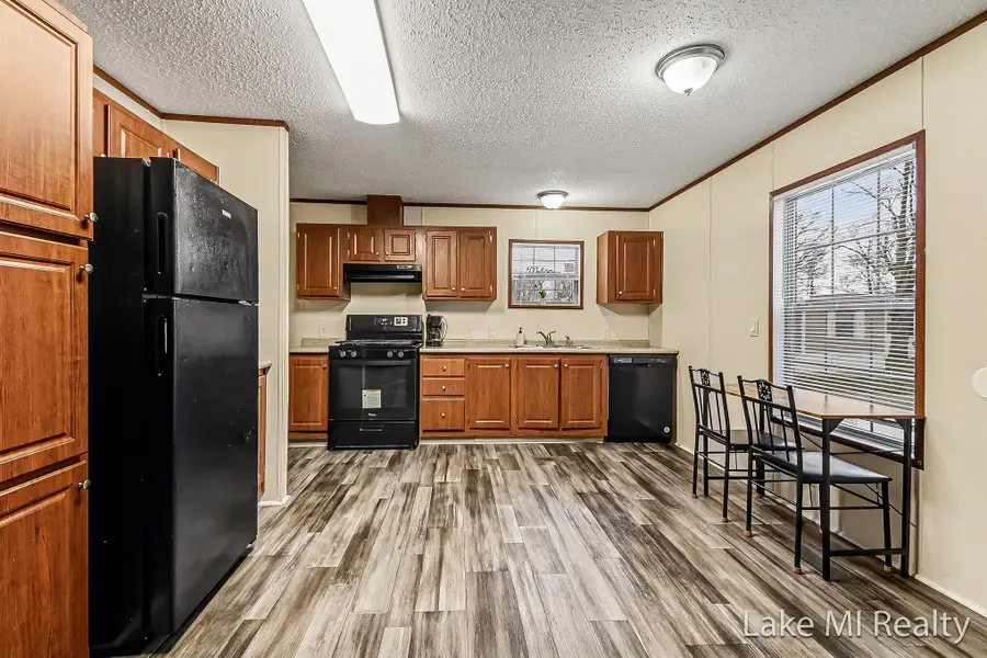 224 S Kenbrook Street Se, Grand Rapids, MI 49548 - #2