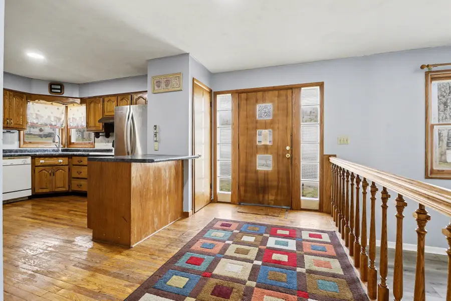 322 N 28th Street, Springfield, MI 49037 - #3