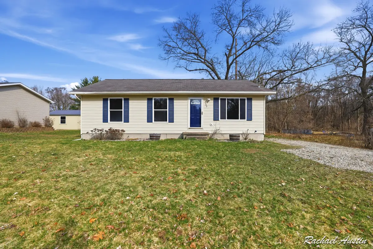 1100 N Edgewood Street, Greenville, MI 48838 - #1