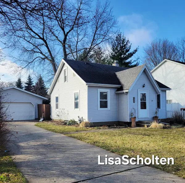 136 W 33rd Street, Holland, MI 49423