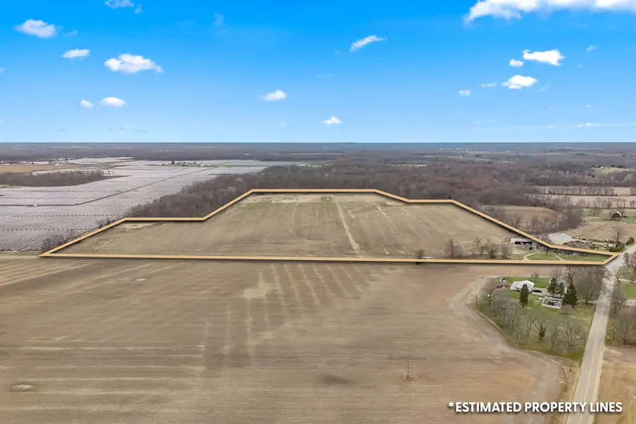 102 W Central Road, Coldwater, MI 49036 - #3