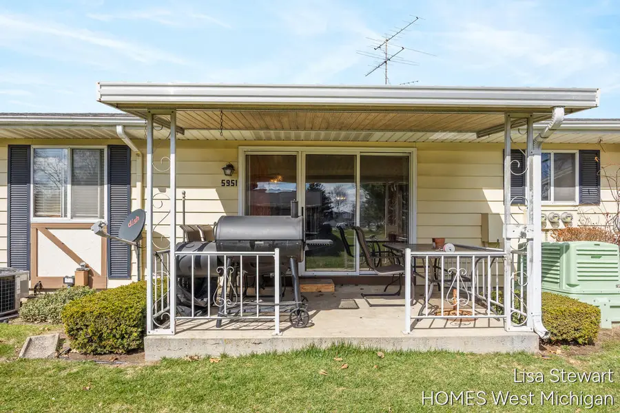 5951 Leisure South Drive Se, Grand Rapids, MI 49548 - #3