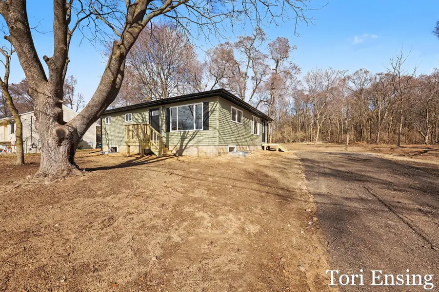 914 N Edgewood Street, Greenville, MI 48838 - #2