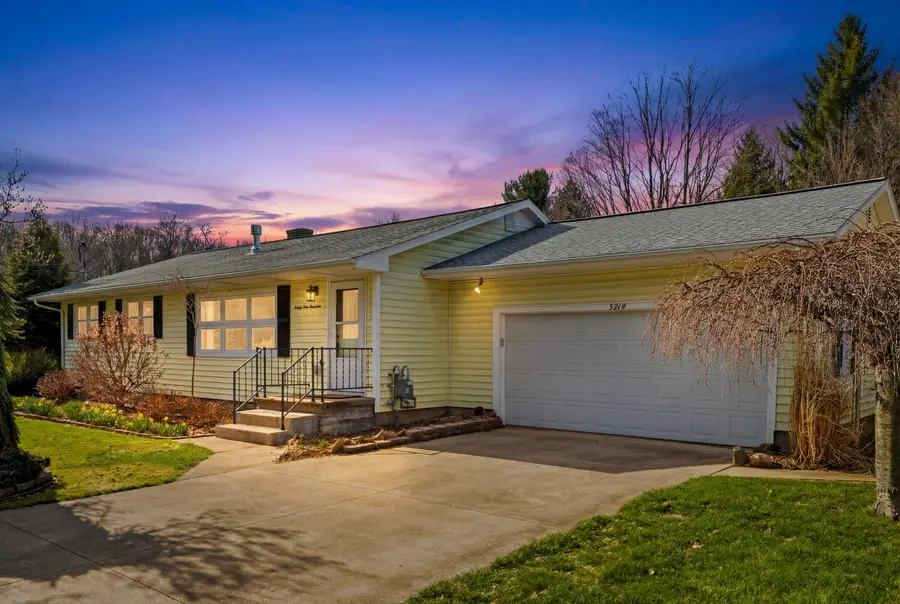 3914 Harwich Lane, Jackson, MI 49201 - #2