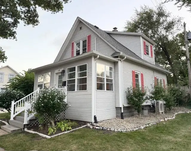 1008 Wayne Street, Saint Joseph, MI 49085 - #2