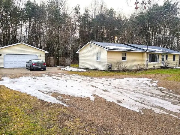 8365 Greenwood, Newaygo, MI 49337