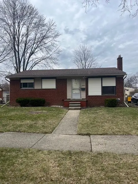 20951 Meadowlark Street, Farmington, MI 48336 - #2