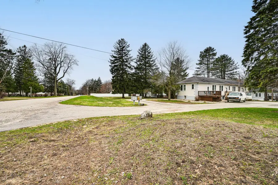 7363 North Shore Drive #5, South Haven, MI 49090 - #3