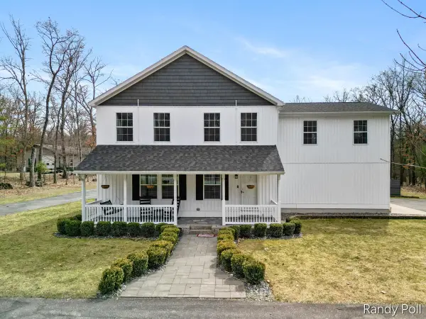 5904 E Division Street, Newaygo, MI 49337