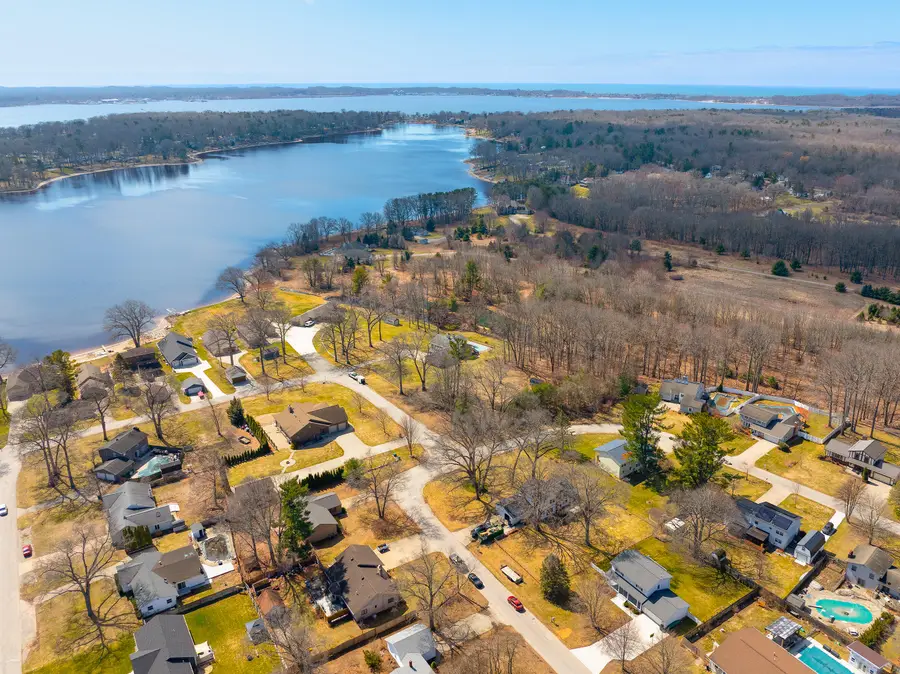 444 W Chadwick, Muskegon, MI 49445 - #3