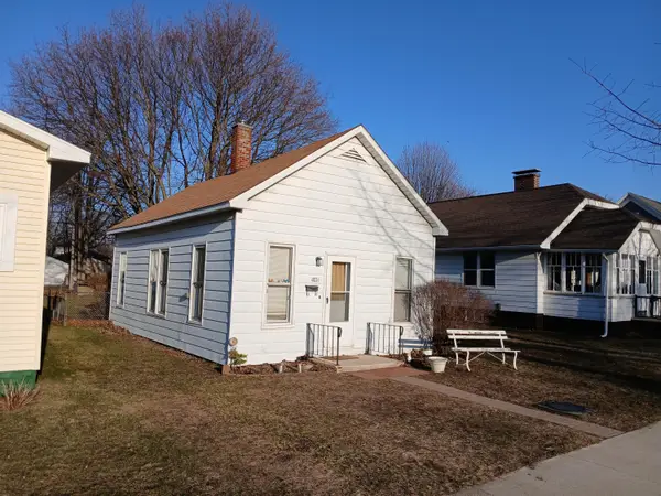 413.5 N Robert Street, Ludington, MI 49431