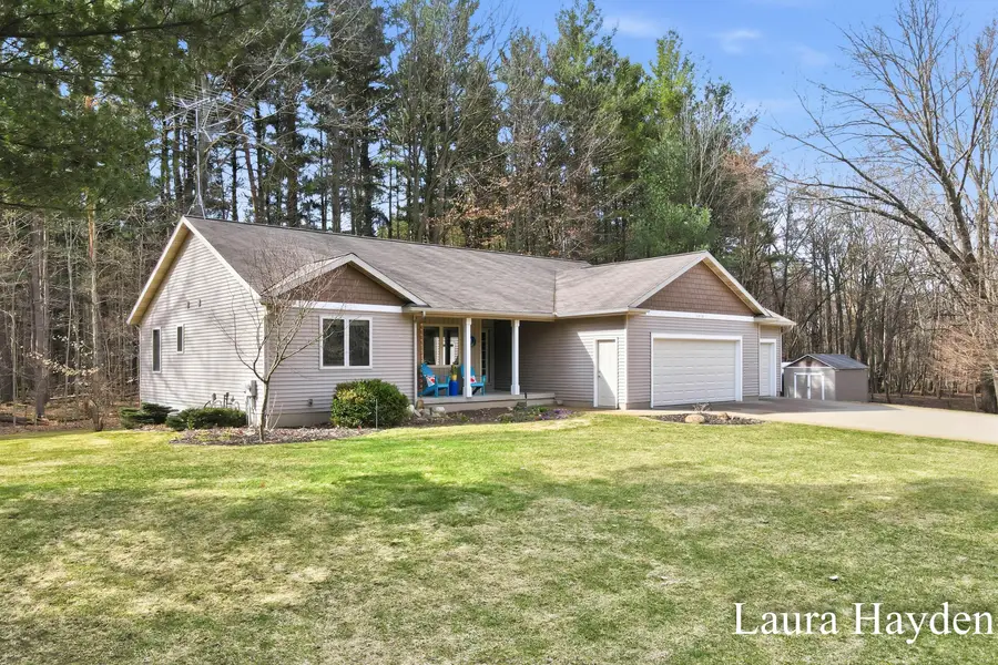 1518 Pleasant Drive Ne, Rockford, MI 49341 - #2