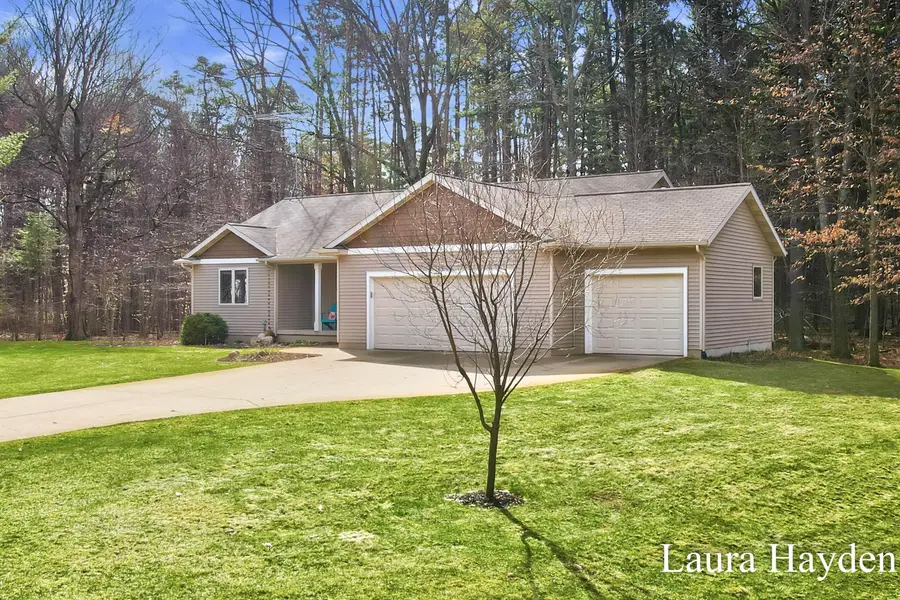 1518 Pleasant Drive Ne, Rockford, MI 49341 - #3