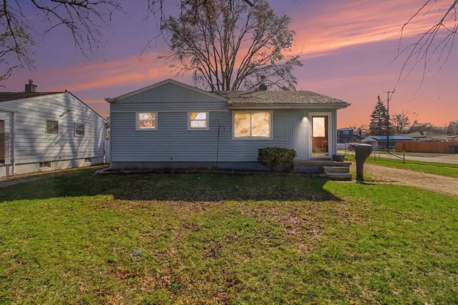 7855 Weddel Street, Taylor, MI 48180 - #2