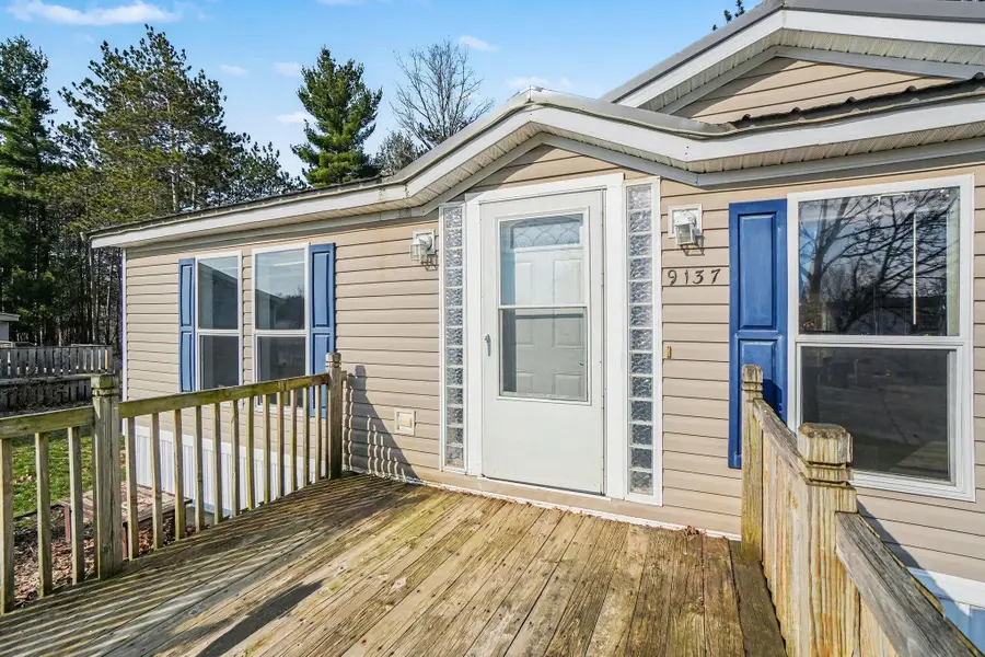 9137 Pine Lake Court, West Olive, MI 49460 - #2