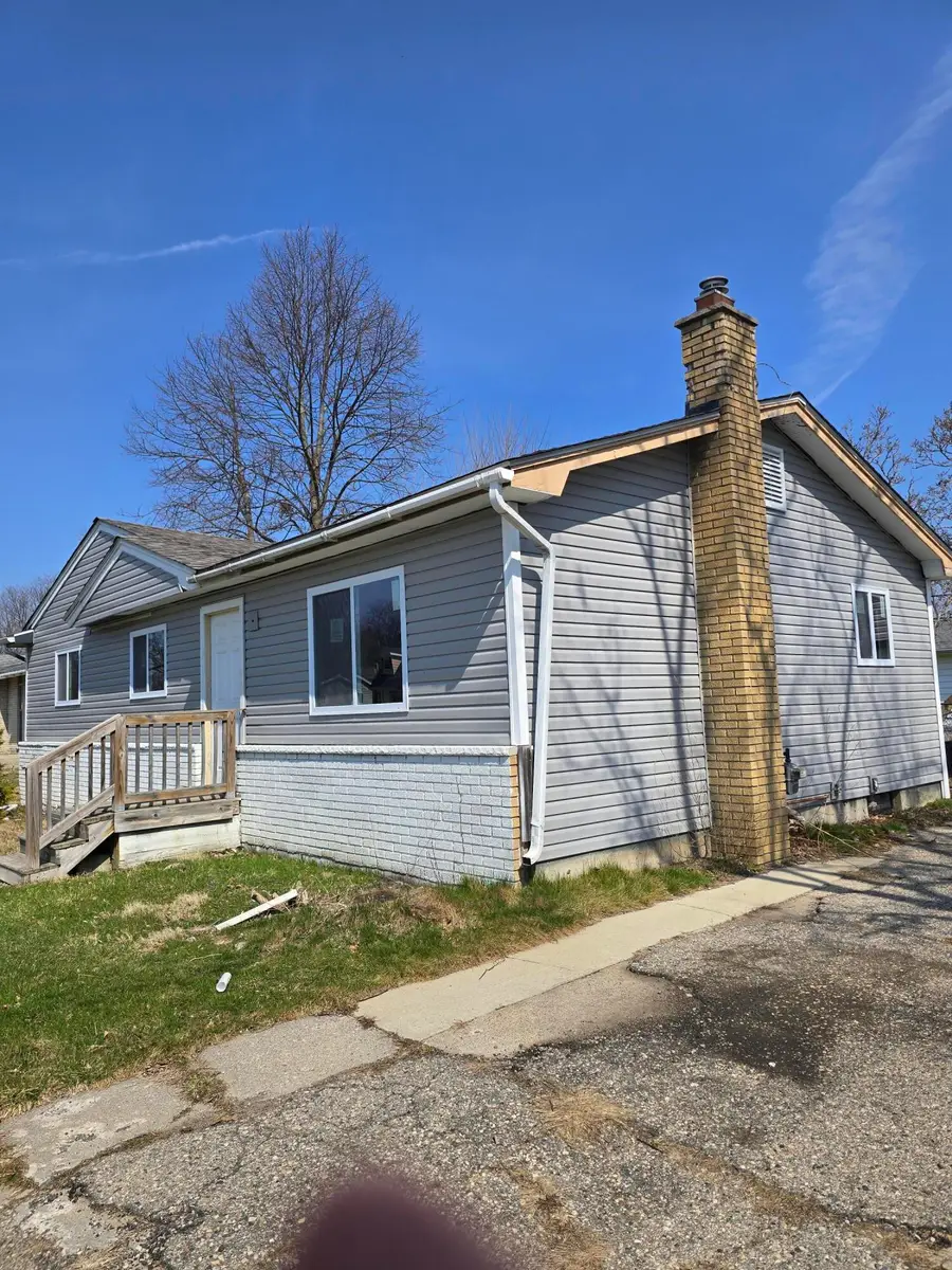 5017 Conners, Lansing, MI 48911 - #3