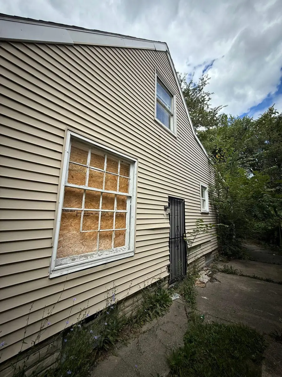 19180 Bradford Avenue, Detroit, MI 48205 - #2