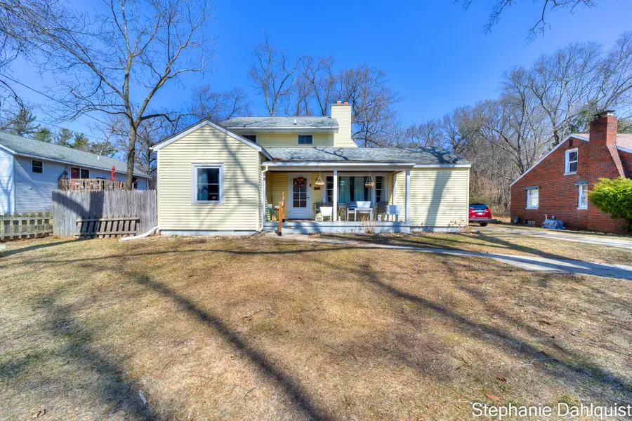 1140 W Giles Road, Muskegon, MI 49445 - #2