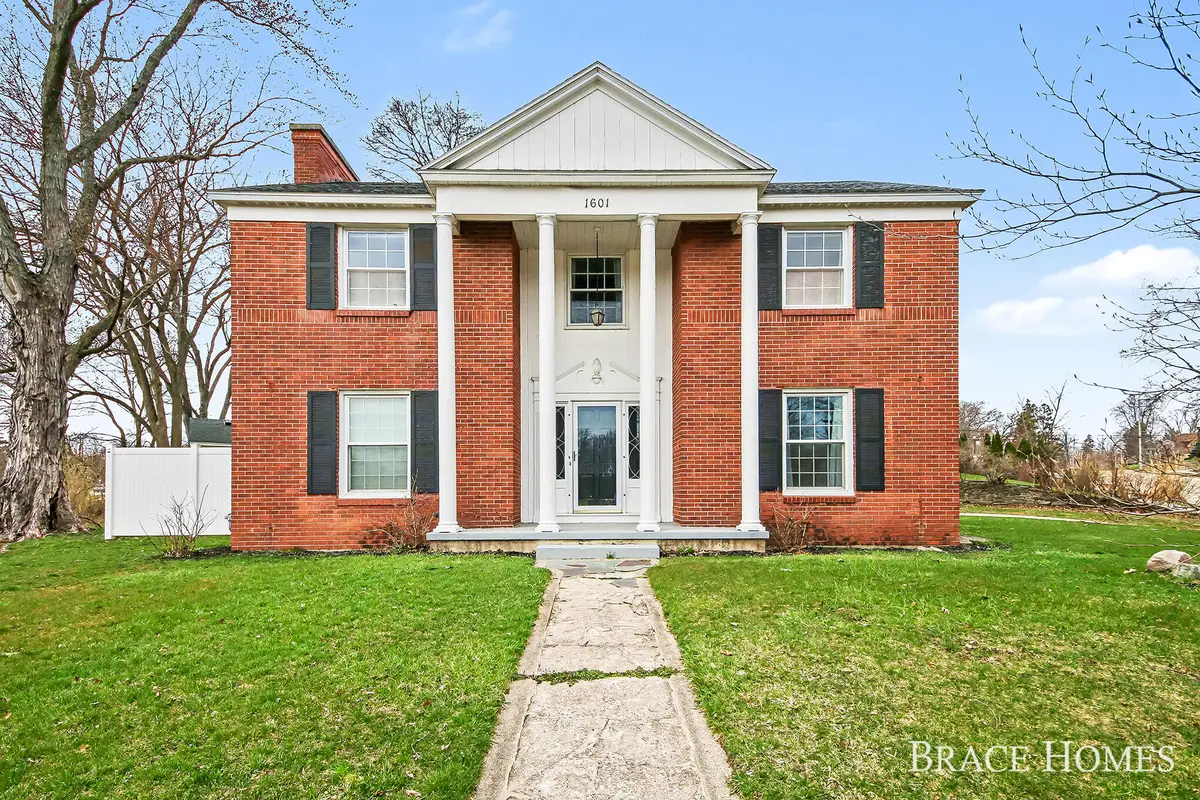 119 Bristol Avenue Nw, Grand Rapids, MI 49504 - #1