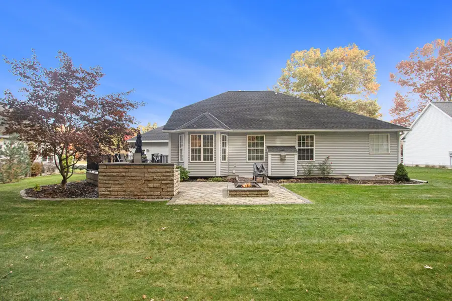 15418 Stoneridge Court, Spring Lake, MI 49456 - #2