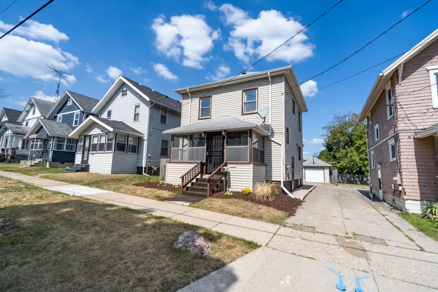 140 Moore Street, Jackson, MI 49203 - #3