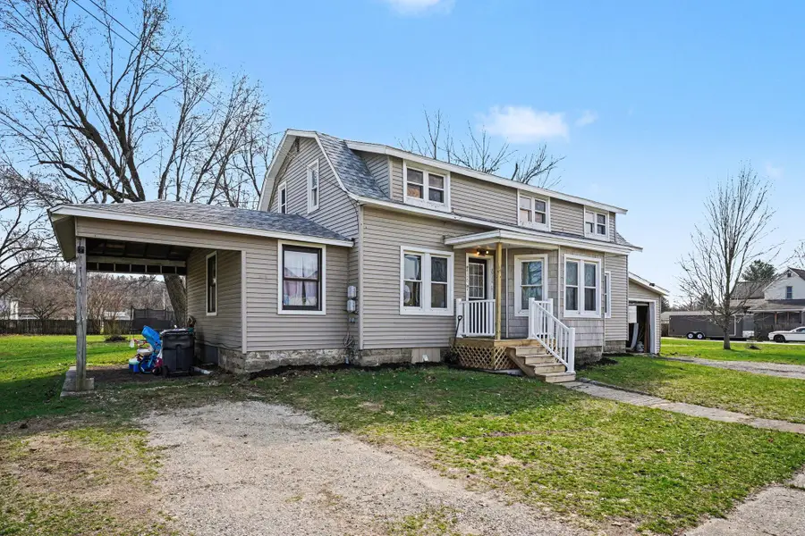 229 WEST Union St, Lawton, MI 49065 - #2