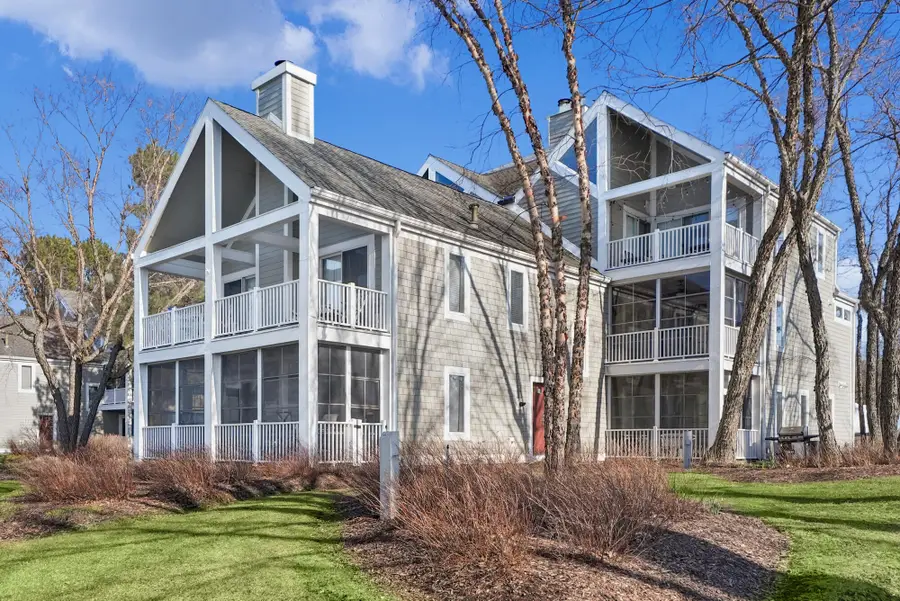 420 W Oselka Drive #212, New Buffalo, MI 49117 - #2