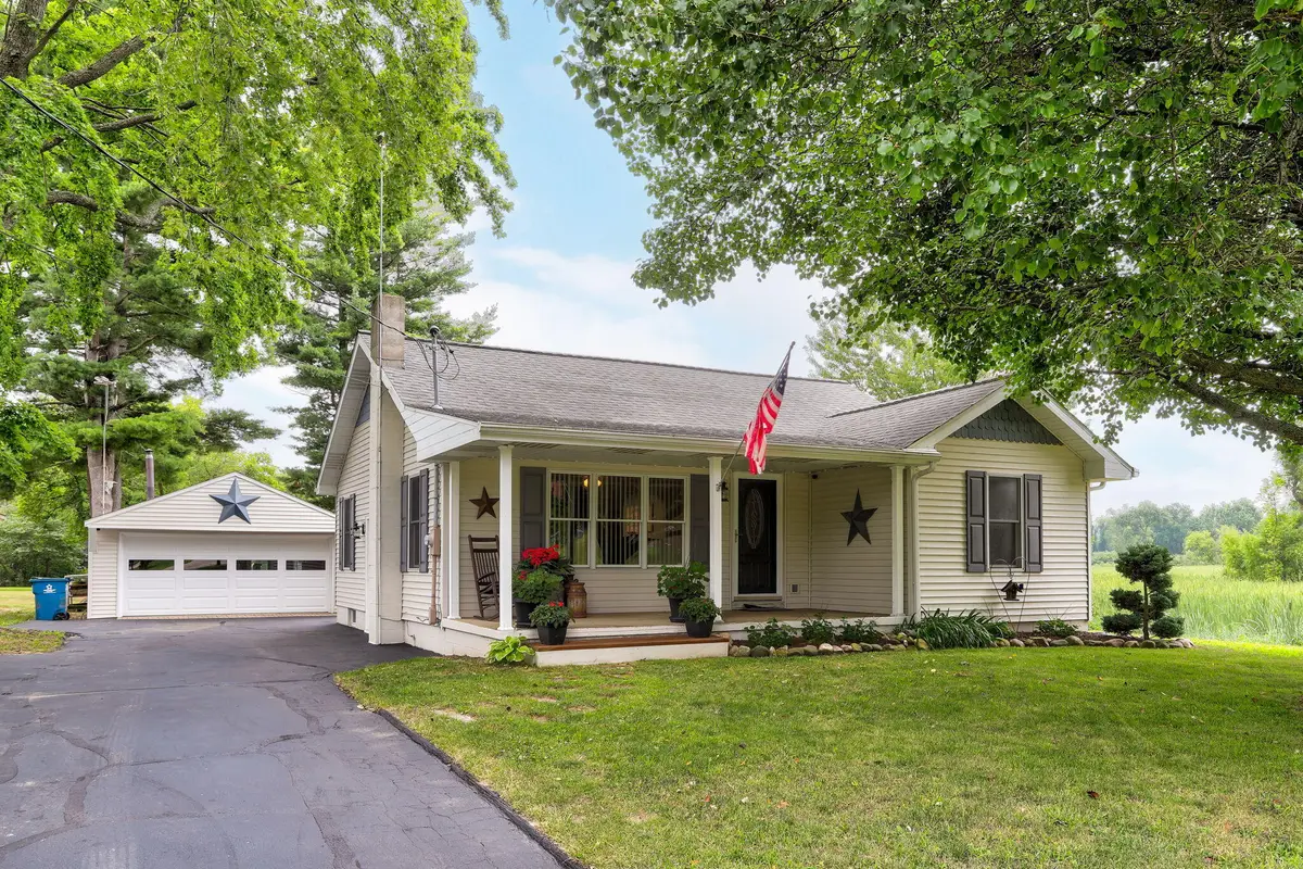 323 S Center Street, Bangor, MI 49013 - #1