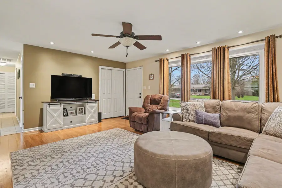 728 Chippewa Trail, Niles, MI 49120 - #3