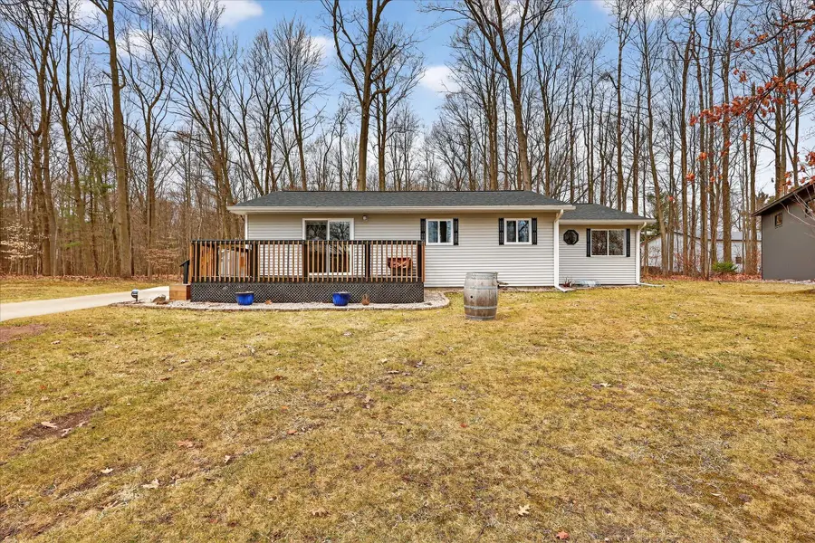 6633 Birch Shore Drive, Lakeview, MI 48850 - #3