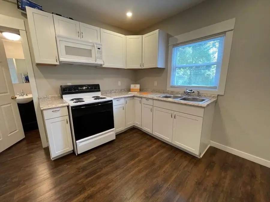 136 N Berkley Street, Kalamazoo, MI 49006 - #3