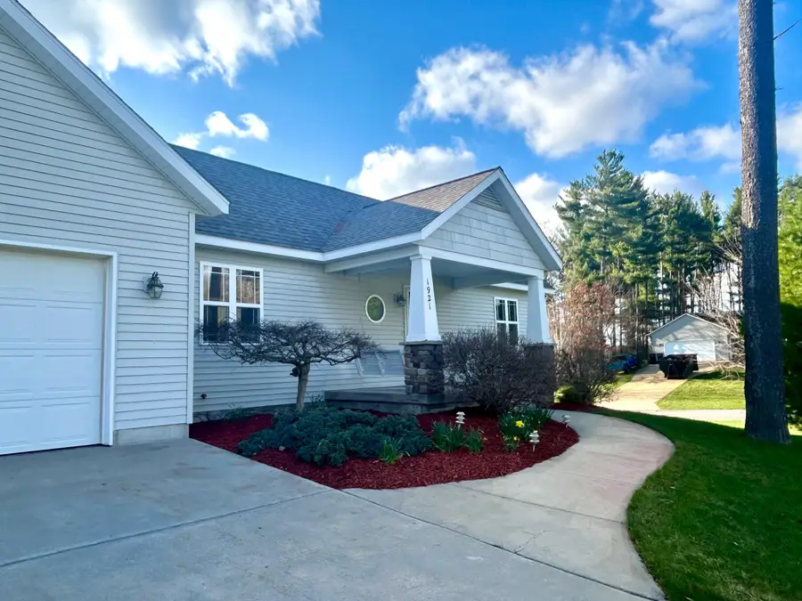 1921 Pineridge Drive, Hastings, MI 49058 - #2