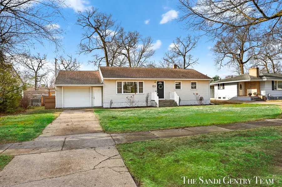 1703 Columbus Avenue, Norton Shores, MI 49441 - #2