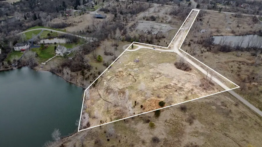 5670 E Stone Valley Drive, Ann Arbor, MI 48105 - #2