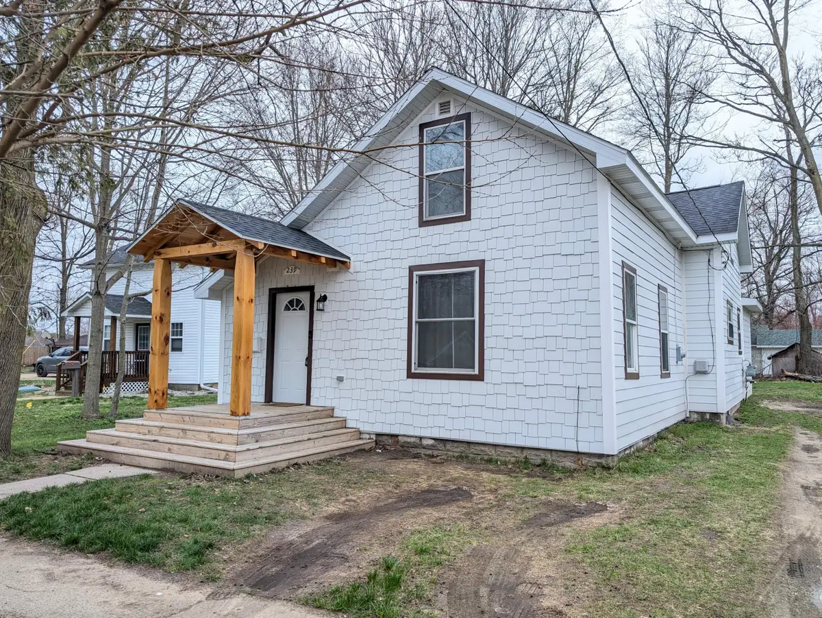 239 Bangor Street, Bangor, MI 49013 - #1