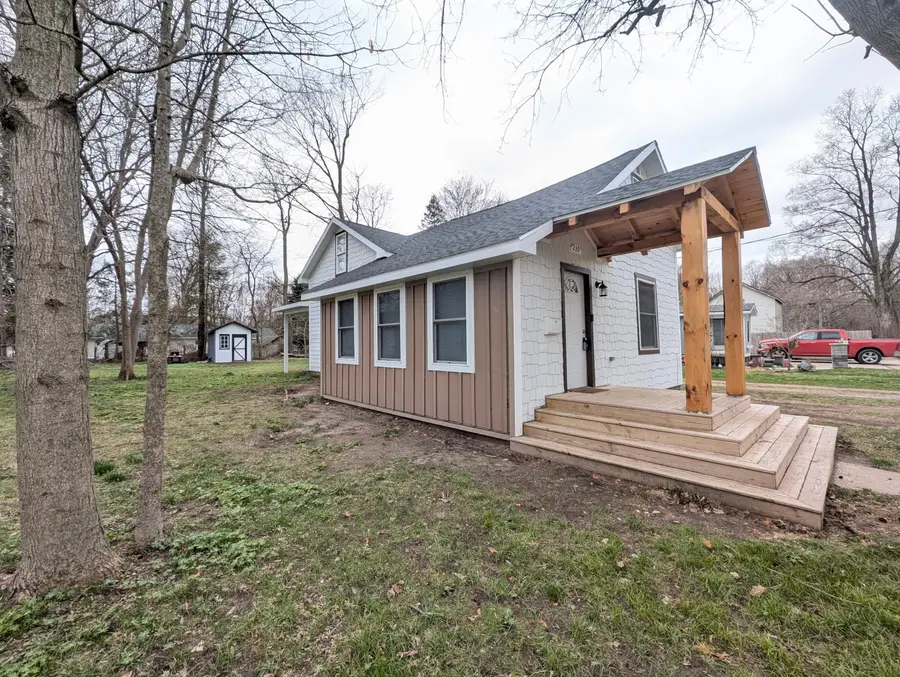 239 Bangor Street, Bangor, MI 49013 - #3