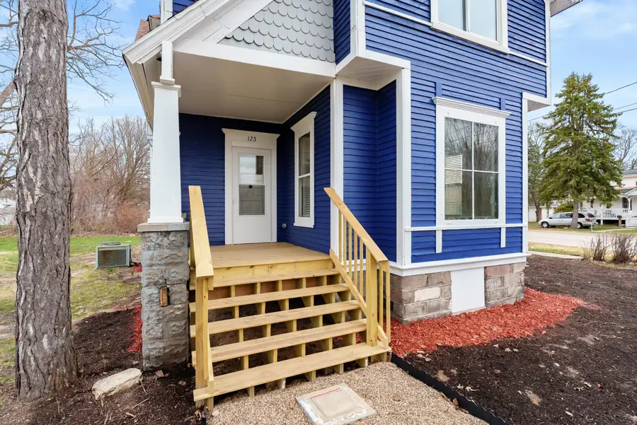 125 E Delaware Street, Decatur, MI 49045 - #3