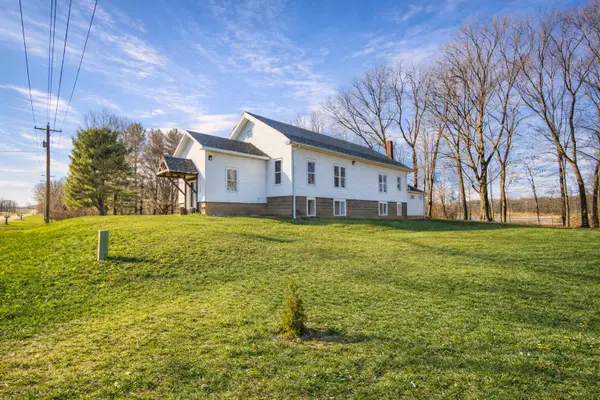 13060 Broadway Road, Three Rivers, MI 49093