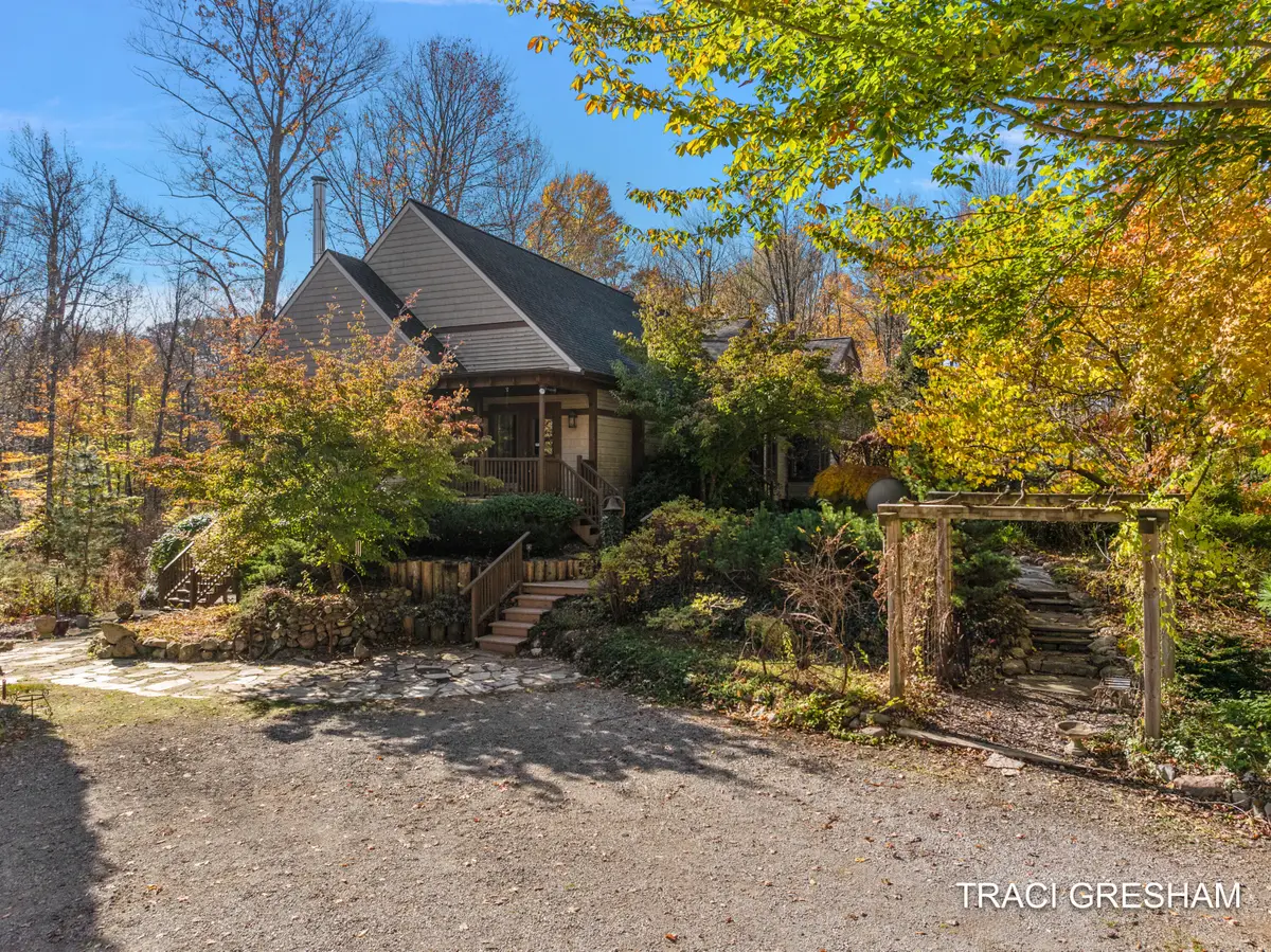 4960 S Hilton Park Road, Fruitport, MI 49415 - #1