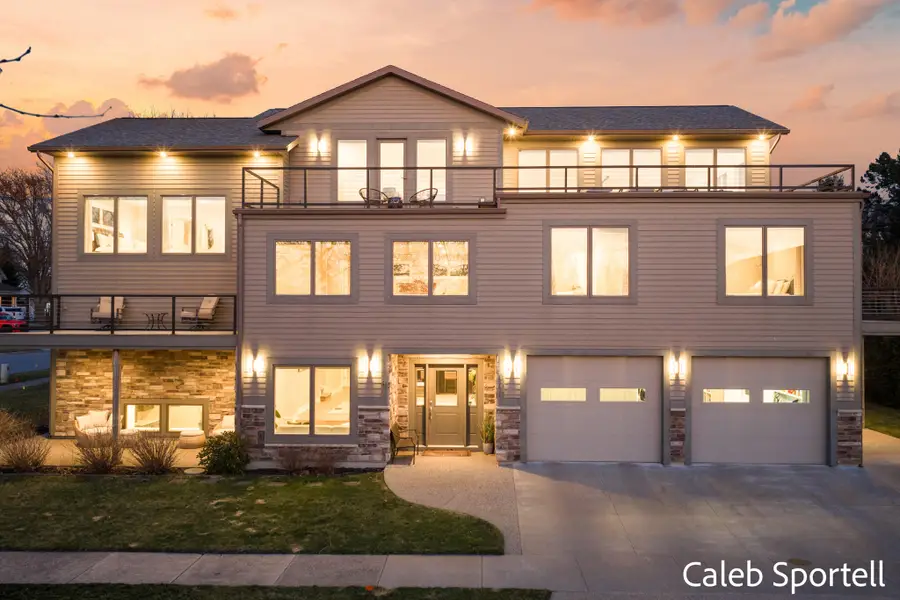 300 S 1st Street, Grand Haven, MI 49417 - #2