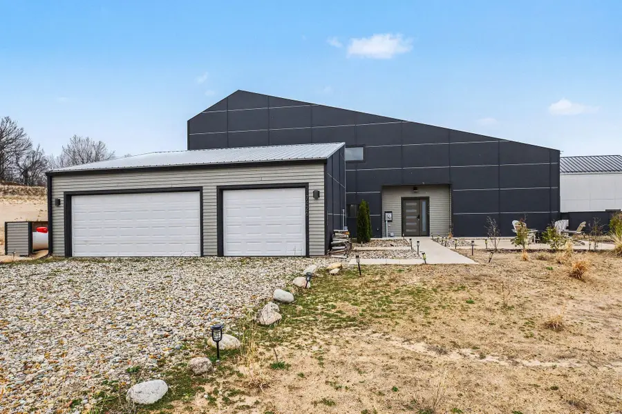 7426 Lake Solis Drive, Stevensville, MI 49127 - #2